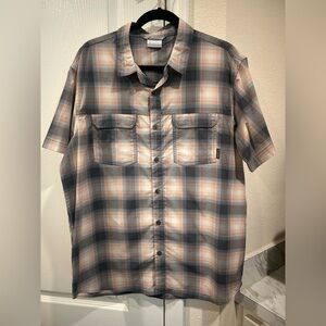 Columbia Men’s  Plaid Short Sleeve Shirt